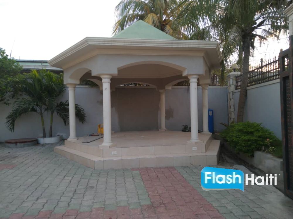 House For Rent in Delmas