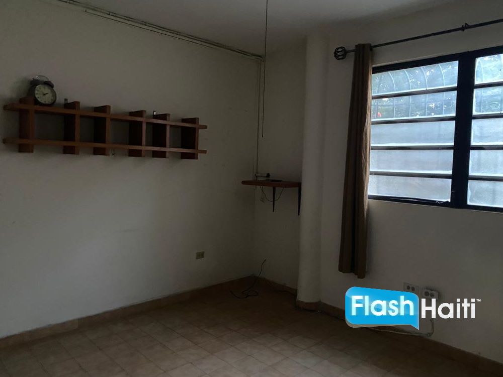 3 Bed, 3 Bath House for Sale in Petionville