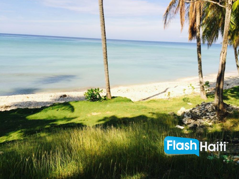 1 Acre of Beachfront Property in Port Salut, Cayes