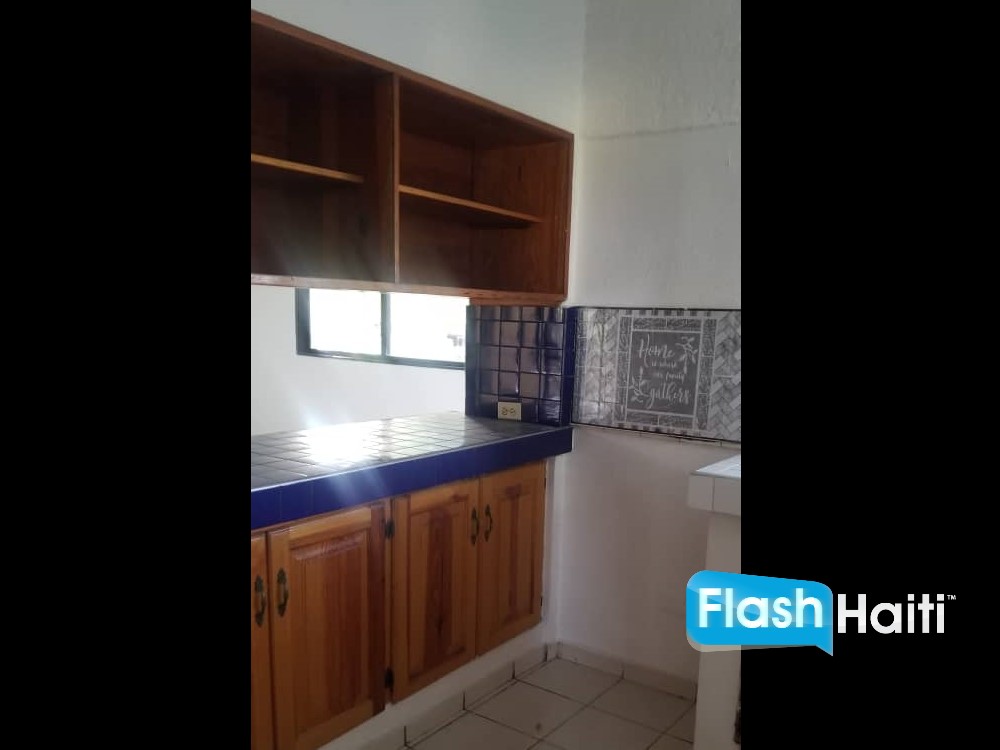 2 Beds, 2 Baths Apartment in Freres