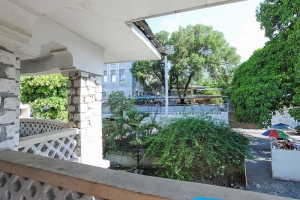 1950s 4 Bed, 2 Bath Home For Sale in Center Petion-Ville