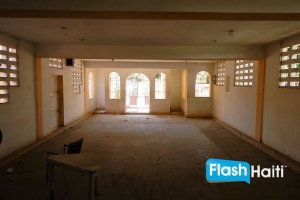 2 Commercial Properties For Sale in Hinche
