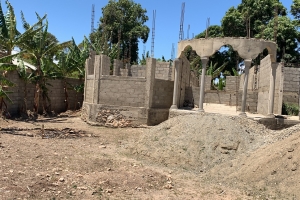 5 Bedrooms, 4 Baths, Unfinished House For Sale In Quartier Morin, Cap-Haitian