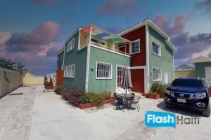 Triplex For Sale at Delmas 75