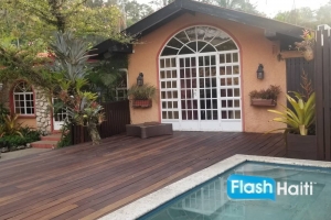 Jolie Maison Basse a Vendre – Thomassin