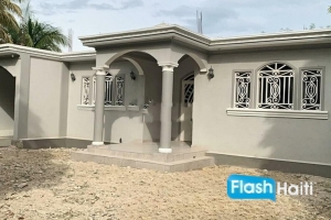 Santo 3 Modern Home – Privacy, Comfort & Accessibility