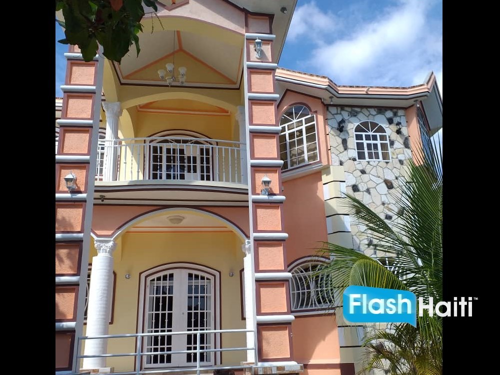 Maison spacieuse à louer – Vivy Mitchel, Haïti