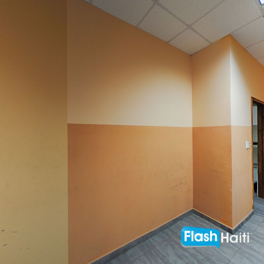 Office Space for Rent in Pétion-Ville – Prime Business Location