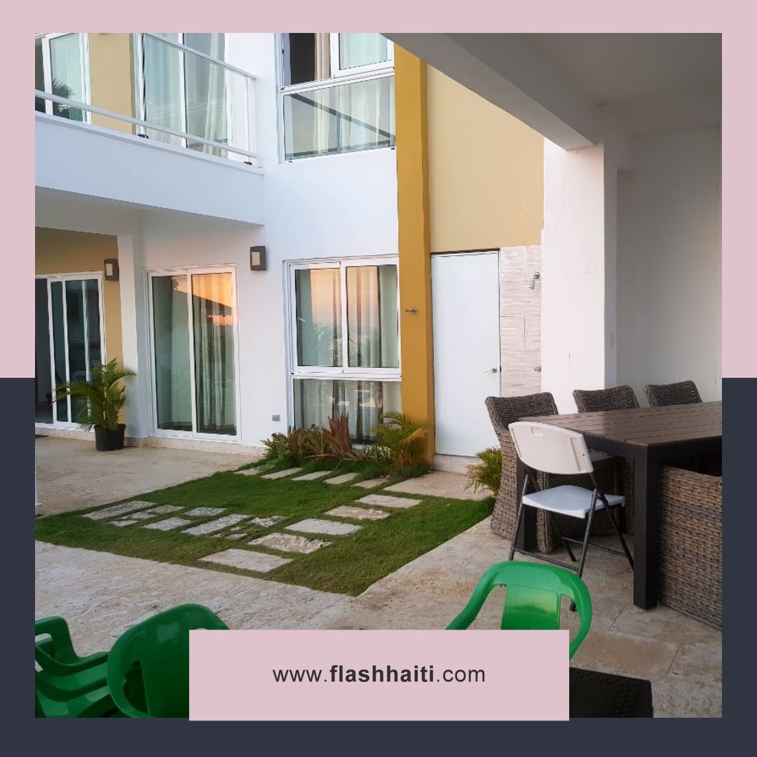 Villa de Luxe en Bord de Mer en Haïti – 7 Chambres, Piscine Infinity & Énergie Solaire