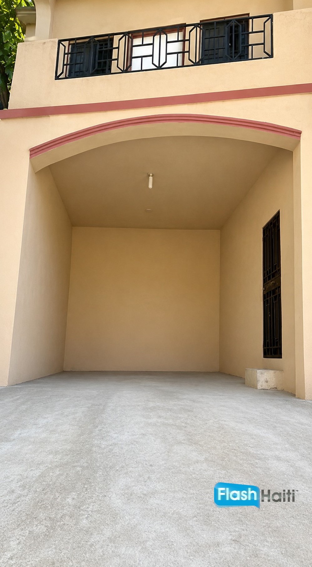 Spacious Duplex with Stunning Views – Route de Frères