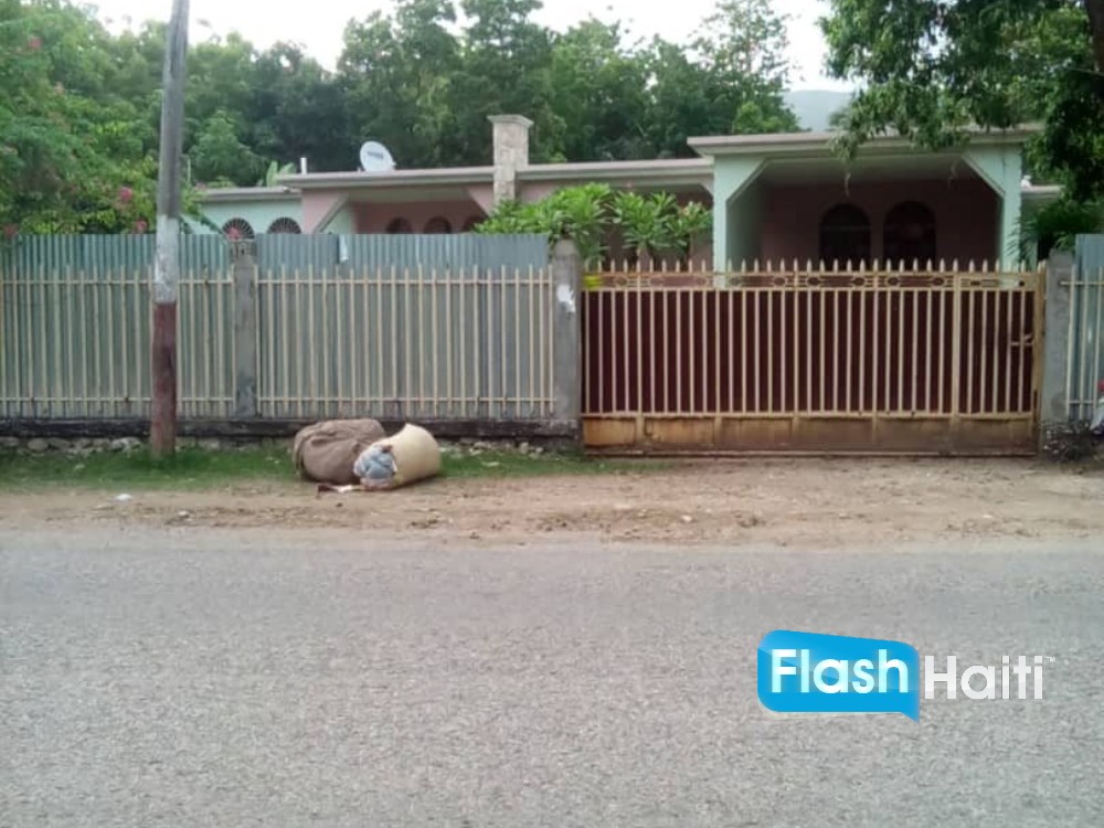Jacmel Property Near Beach – Big Yard, Secure Gate, Parking