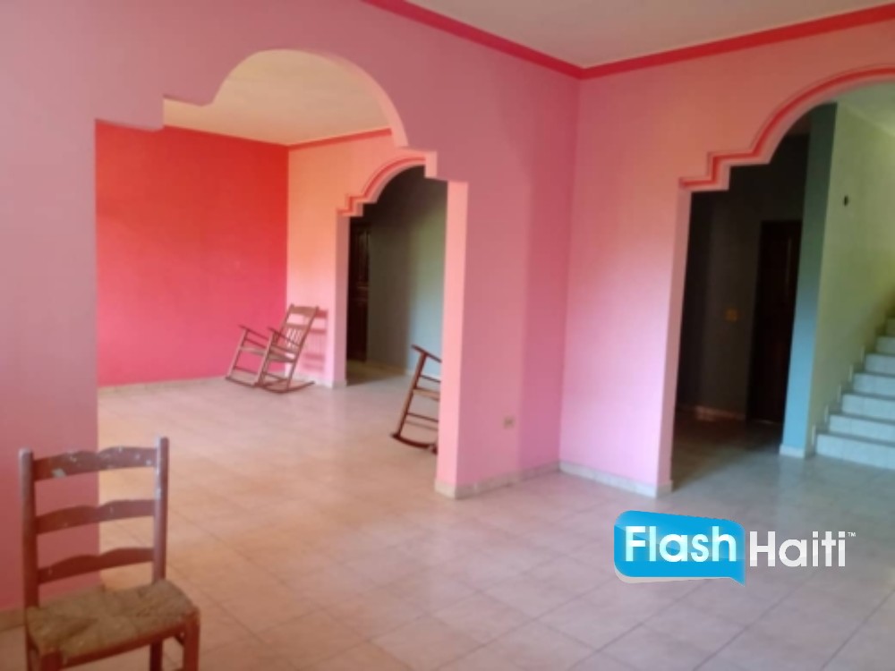 Jacmel Property Near Beach – Big Yard, Secure Gate, Parking