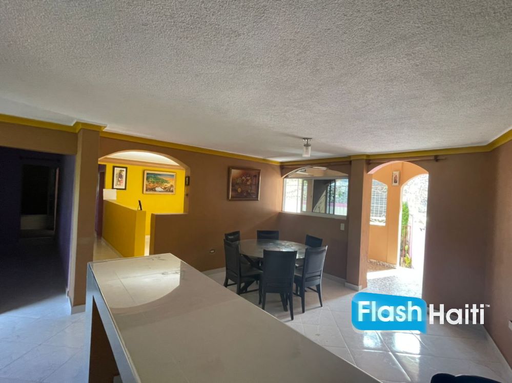 Appartement a Louer a Thomassin
