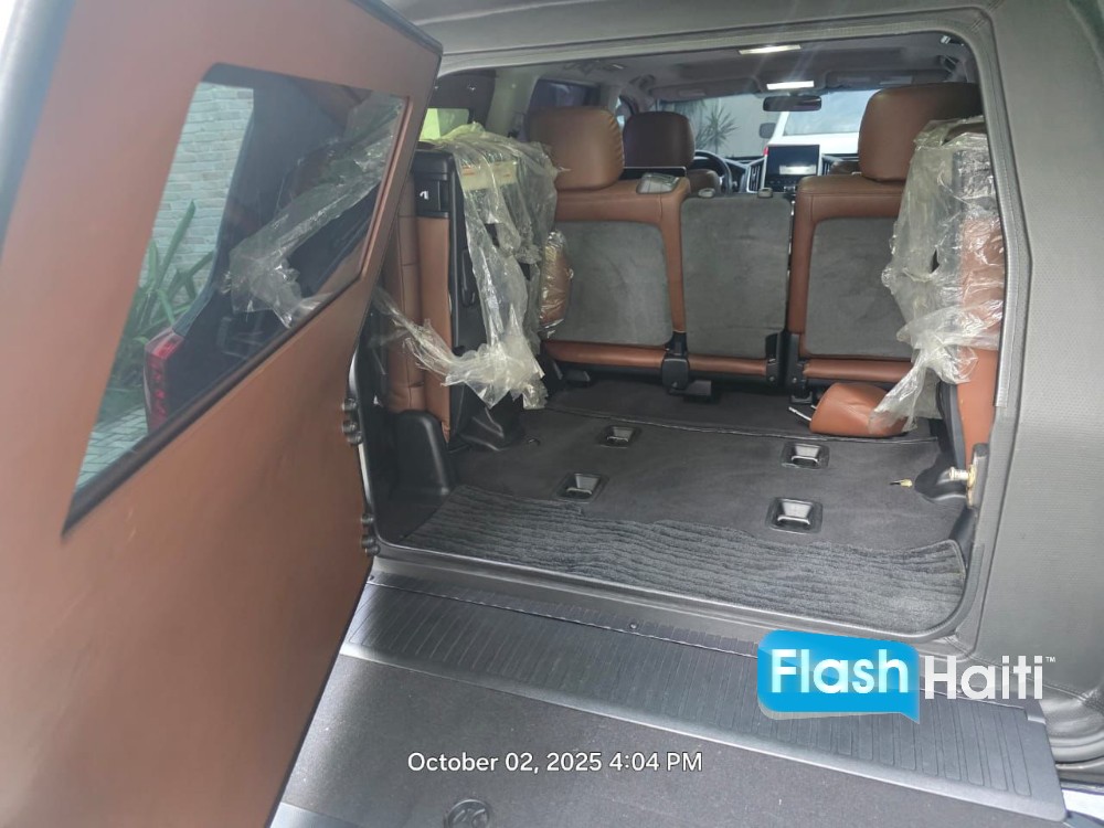 2021 Toyota Land Cruiser GXR V8 (B6 Armored)