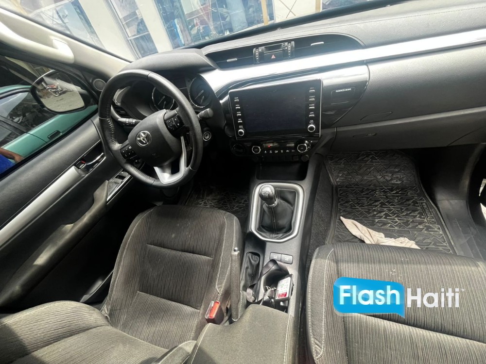 2022 Toyota Hilux SRV (B4 Armored)