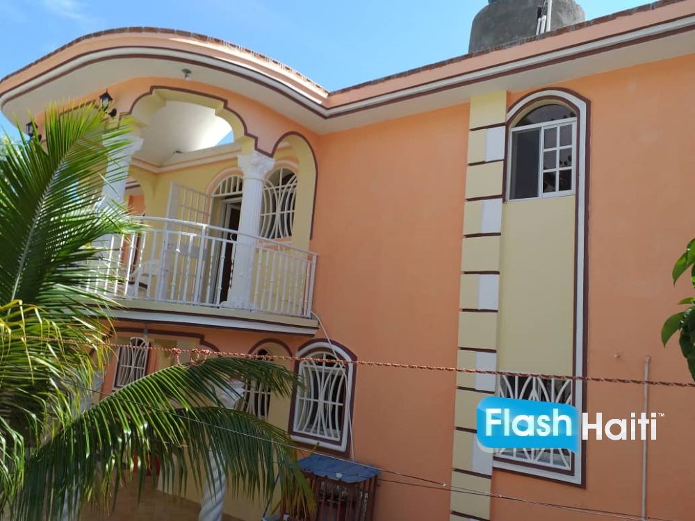 Maison spacieuse à louer – Vivy Mitchel, Haïti