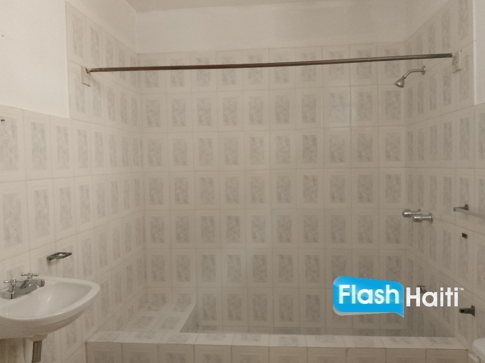 Beautiful 2BR Apartment Near Everything – Pétion-Ville Deal