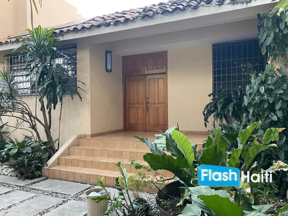 Elegant 3-Bedroom House in Quiet Pétion-Ville Neighborhood – Move-In Ready