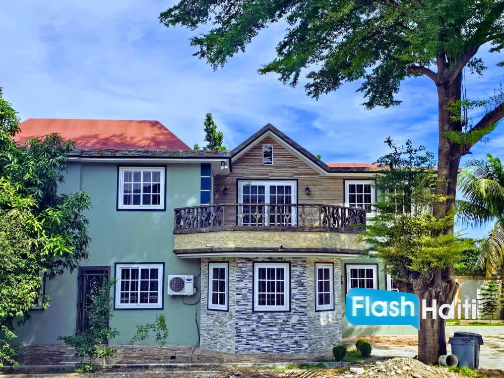 Modern Apartments with Generator & Terrace – Vivy Mitchel