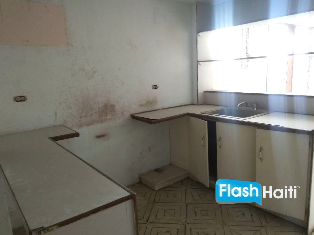 Belle Maison Familiale 4 Chambres à Vendre à Thomassin