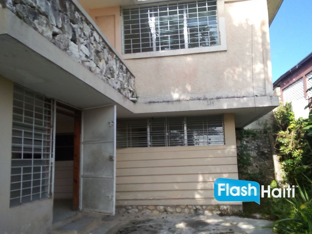 Belle Maison Familiale 4 Chambres à Vendre à Thomassin