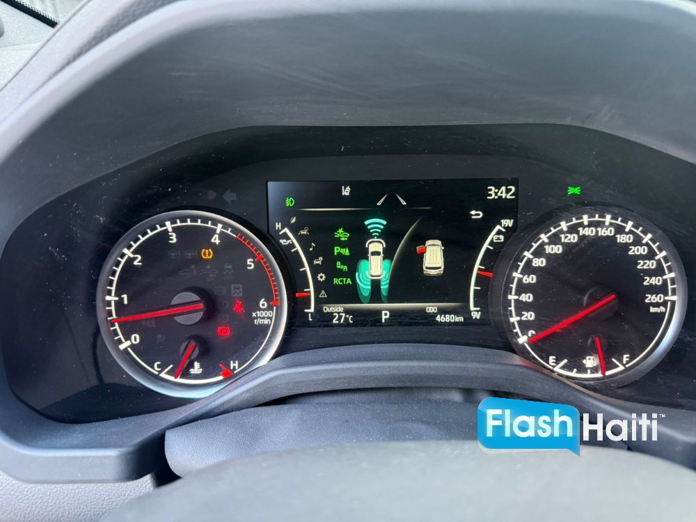 2022 Toyota Land Cruiser LC300