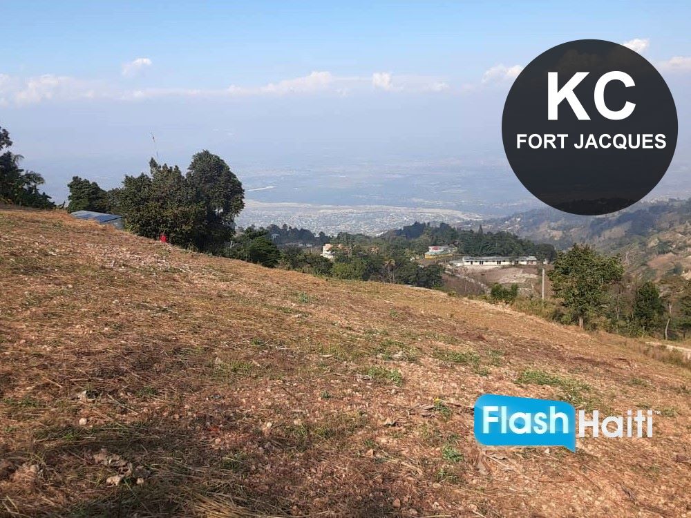 Cool Mountain Living Starts Here – Land for Sale in Duvier