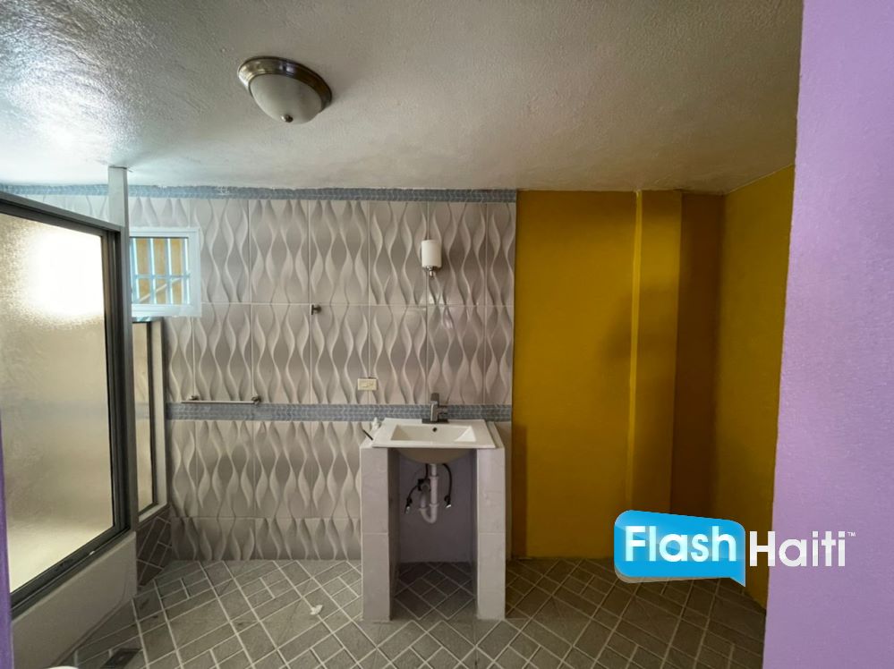 Appartement a Louer a Thomassin