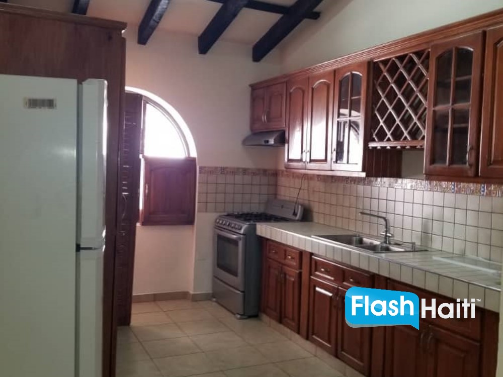 Appartement MeublĂ© Tout Inclus Ă Bourdon â PrĂȘt Ă EmmĂ©nager