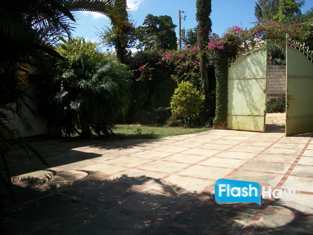 Maison a Vendre a Fermathe