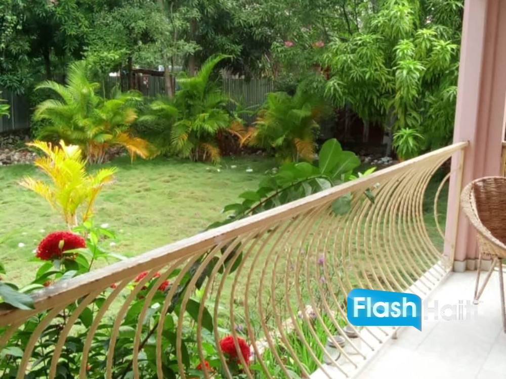 Jacmel Property Near Beach – Big Yard, Secure Gate, Parking