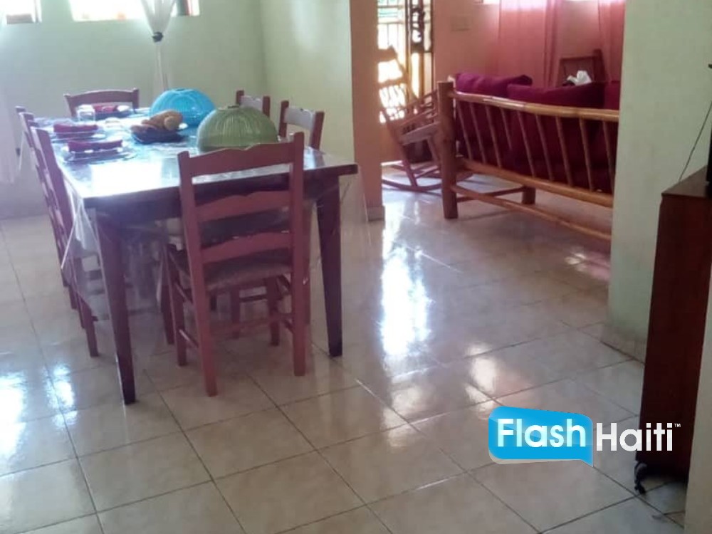 Jacmel Property Near Beach – Big Yard, Secure Gate, Parking