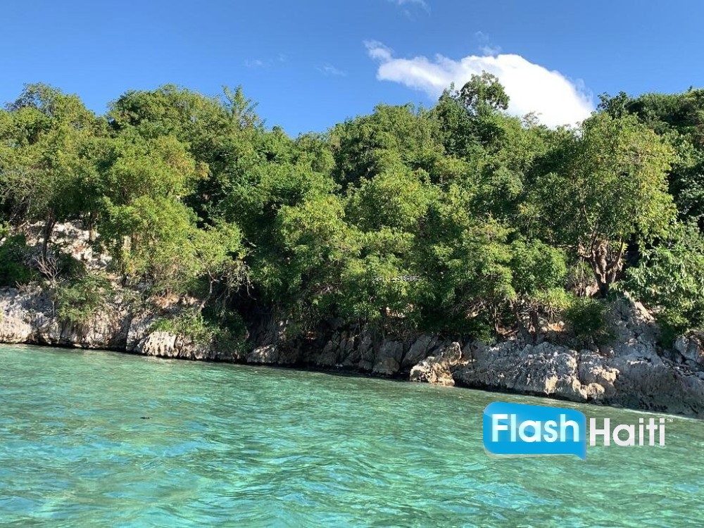 Own Paradise: Oceanfront Land for Sale on Labadee’s Exclusive Island