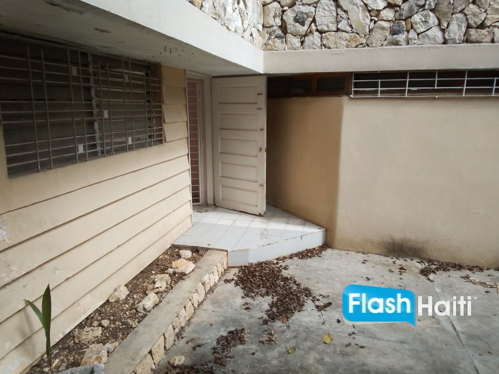 Belle Maison Familiale 4 Chambres à Vendre à Thomassin