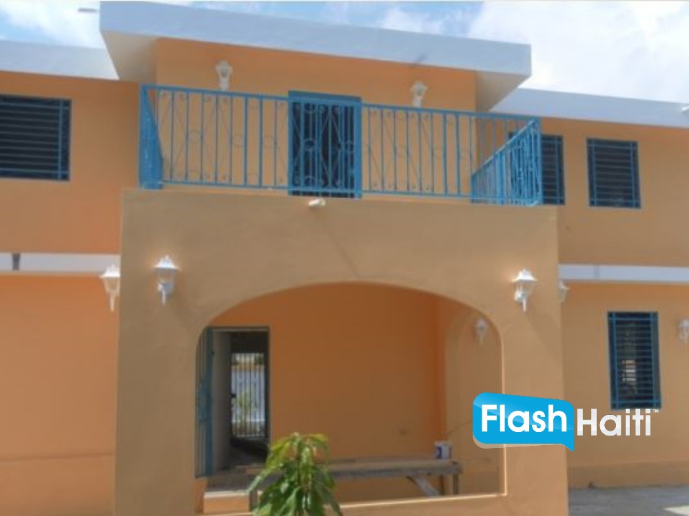 Trésor d’investissement à Jacmel : 3 maisons + 2 studios sur un grand terrain