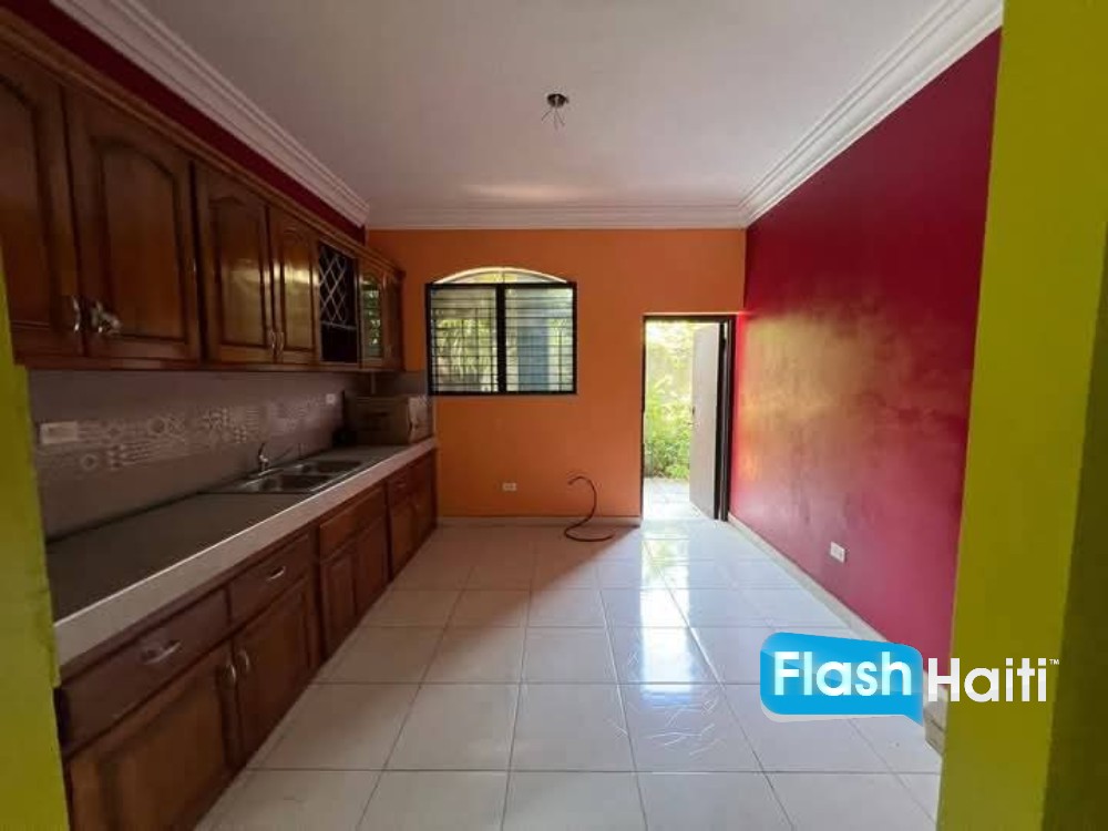 Modern 2 & 3-Bedroom Apartments for Rent at Puits Blain