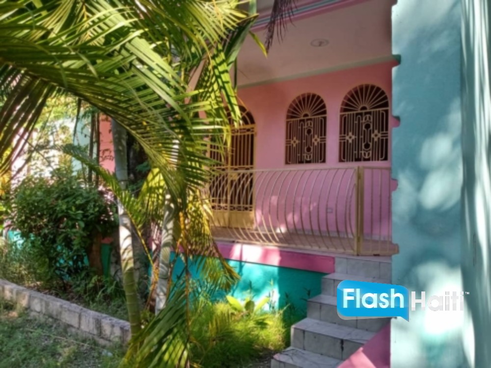 Jacmel Property Near Beach – Big Yard, Secure Gate, Parking
