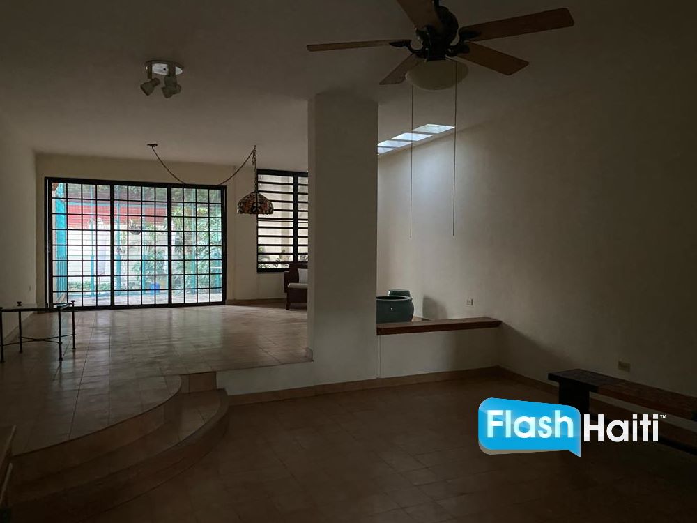 Elegant 3-Bedroom House in Quiet Pétion-Ville Neighborhood – Move-In Ready