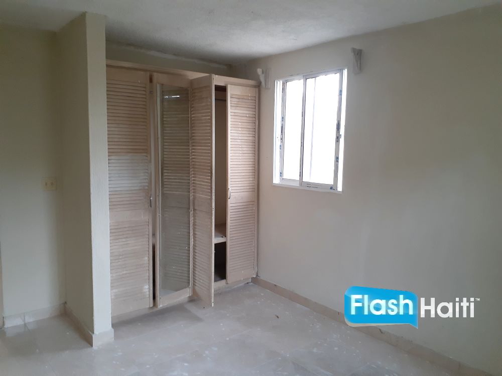 Appartement Neuf a Louer a Diegue, Petionville – 2 Chambres, Parking et Reservoir