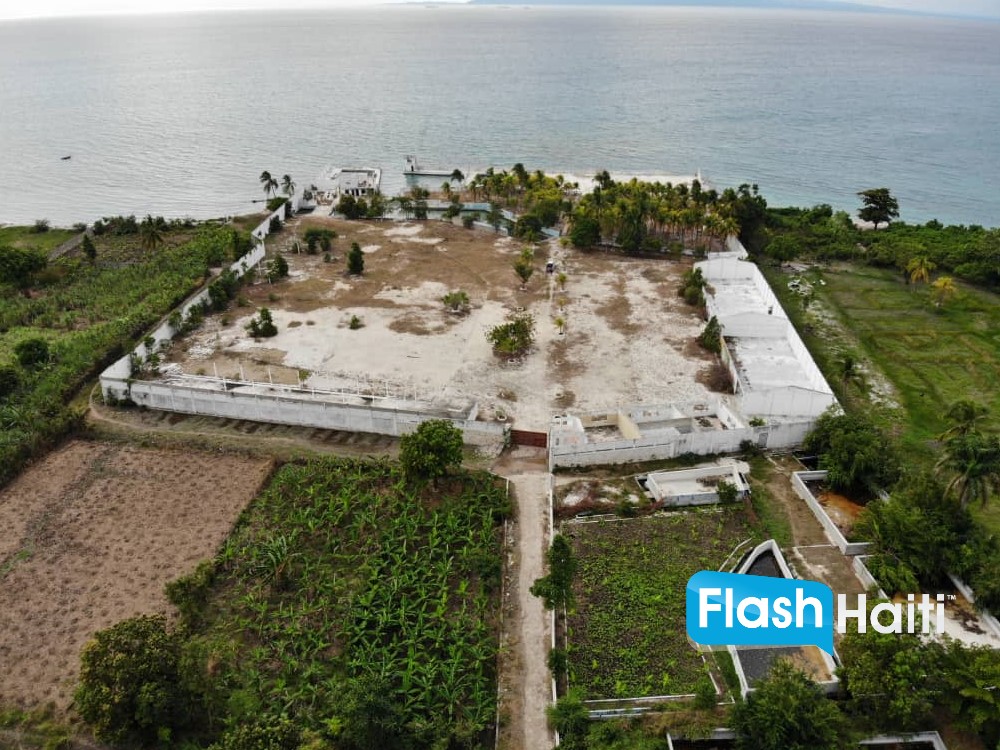 Seashore Land with Docking Facilities for Sale