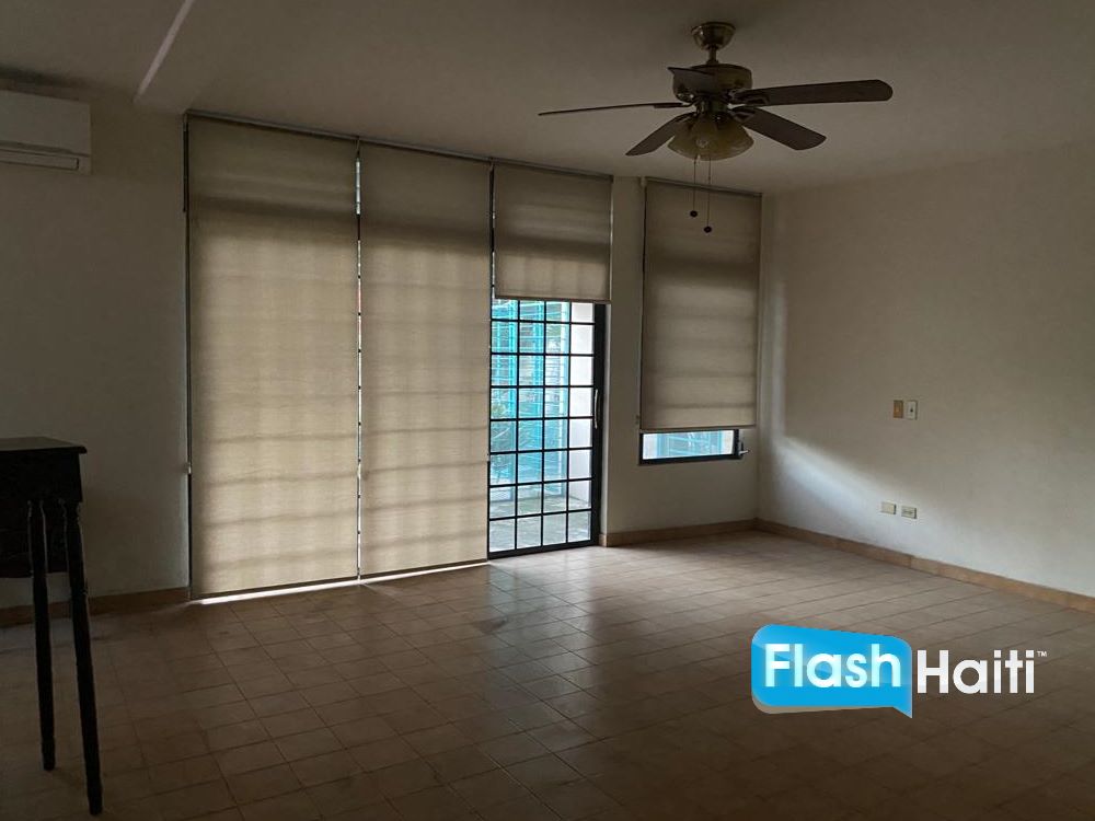 Elegant 3-Bedroom House in Quiet Pétion-Ville Neighborhood – Move-In Ready