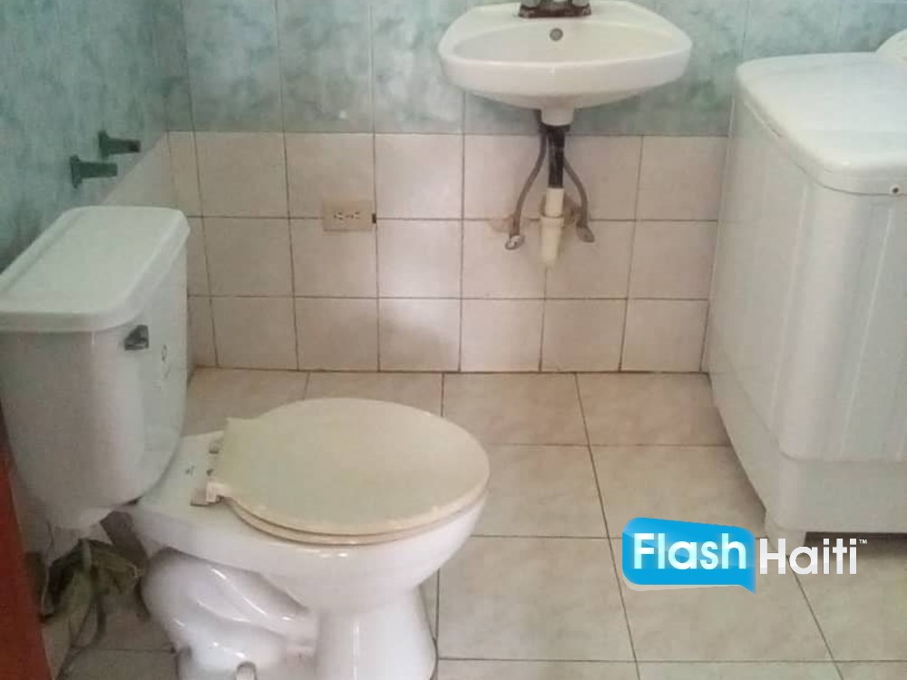 Jacmel Property Near Beach – Big Yard, Secure Gate, Parking