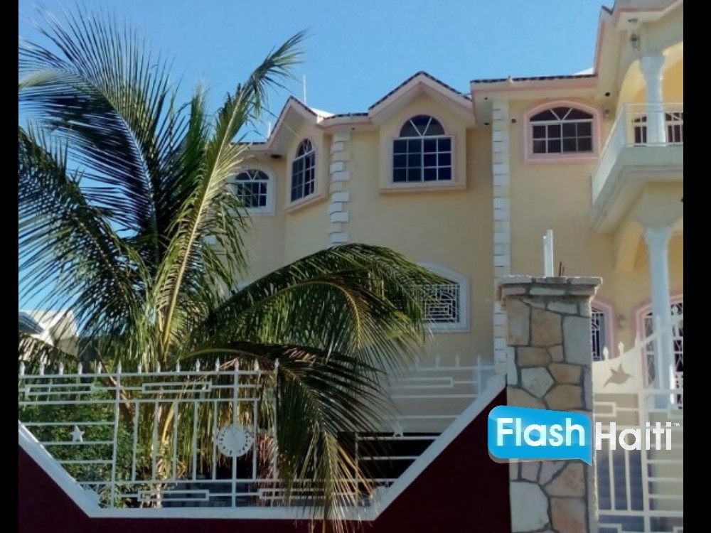 Maison spacieuse à louer – Vivy Mitchel, Haïti