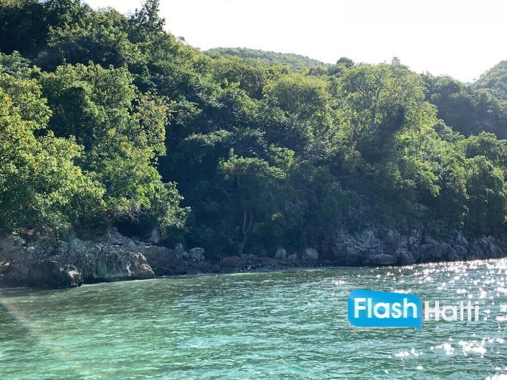 Own Paradise: Oceanfront Land for Sale on Labadee’s Exclusive Island
