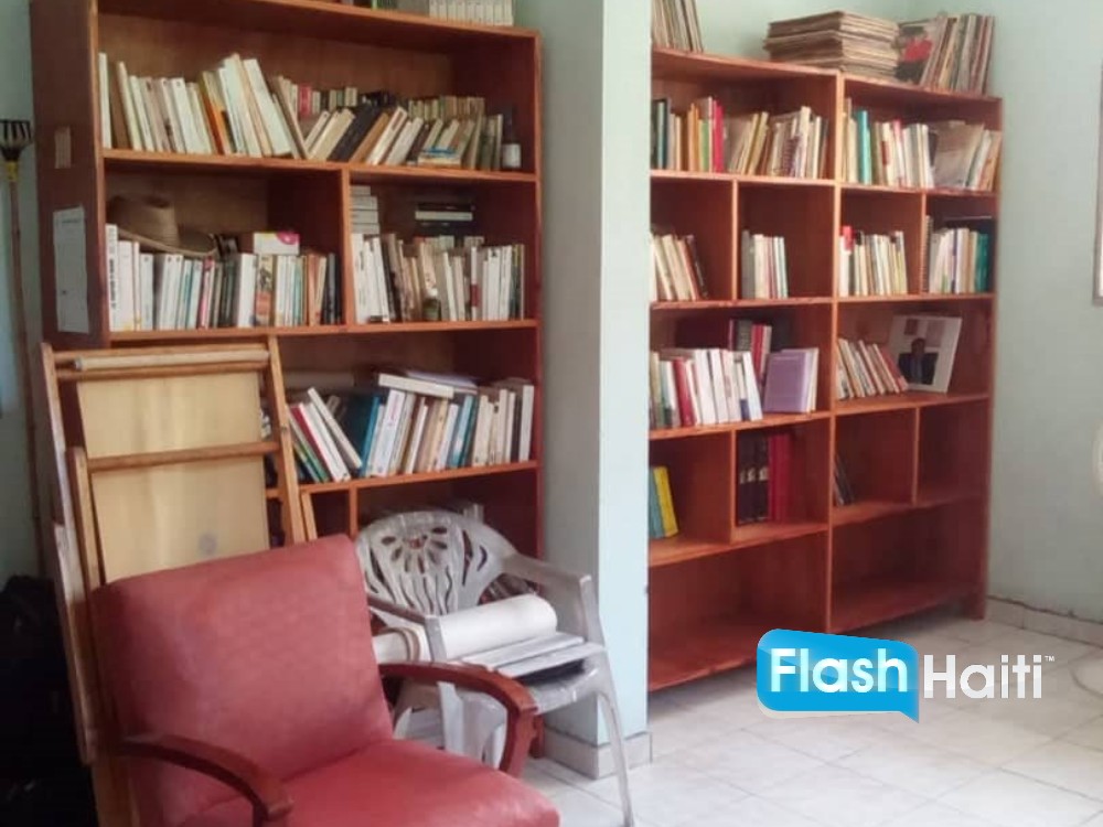 Jacmel Property Near Beach – Big Yard, Secure Gate, Parking