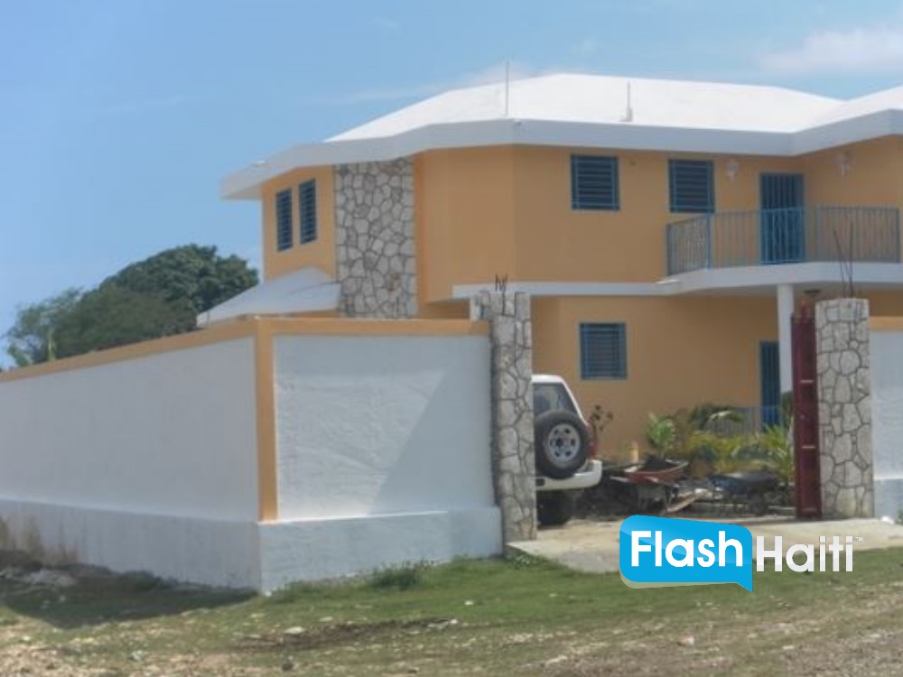 Trésor d’investissement à Jacmel : 3 maisons + 2 studios sur un grand terrain