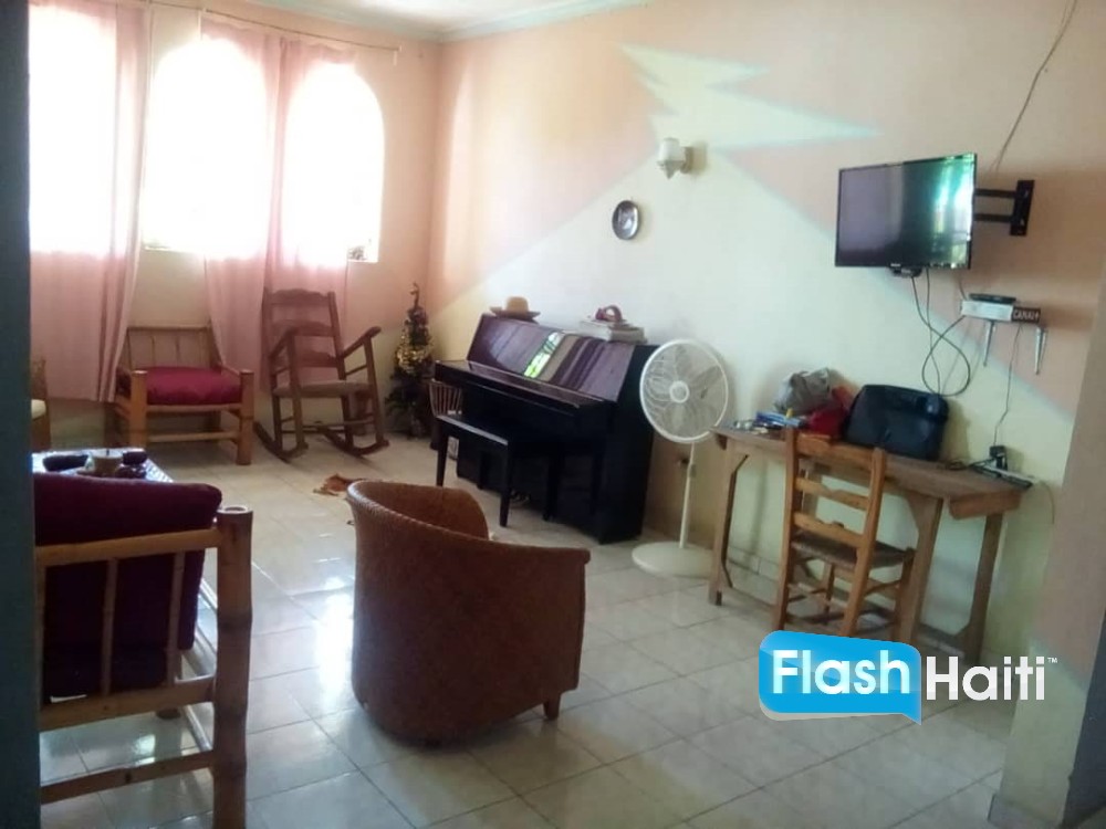 Jacmel Property Near Beach – Big Yard, Secure Gate, Parking