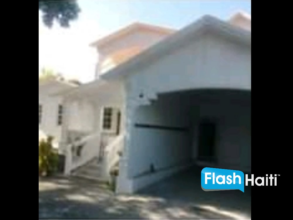 Superbe Villa Familiale à Bonay Dugal – 6 Chambres & Dépendance