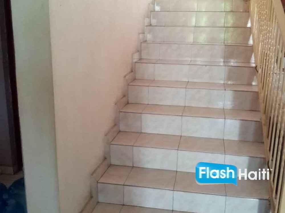 Jacmel Property Near Beach – Big Yard, Secure Gate, Parking