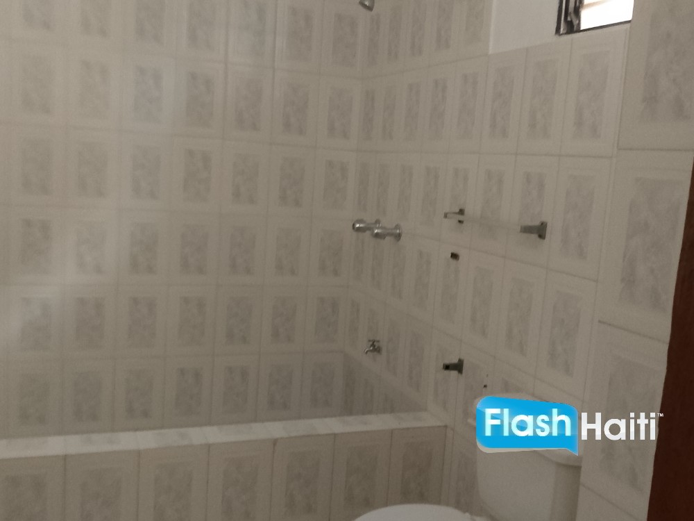 Beautiful 2BR Apartment Near Everything – Pétion-Ville Deal